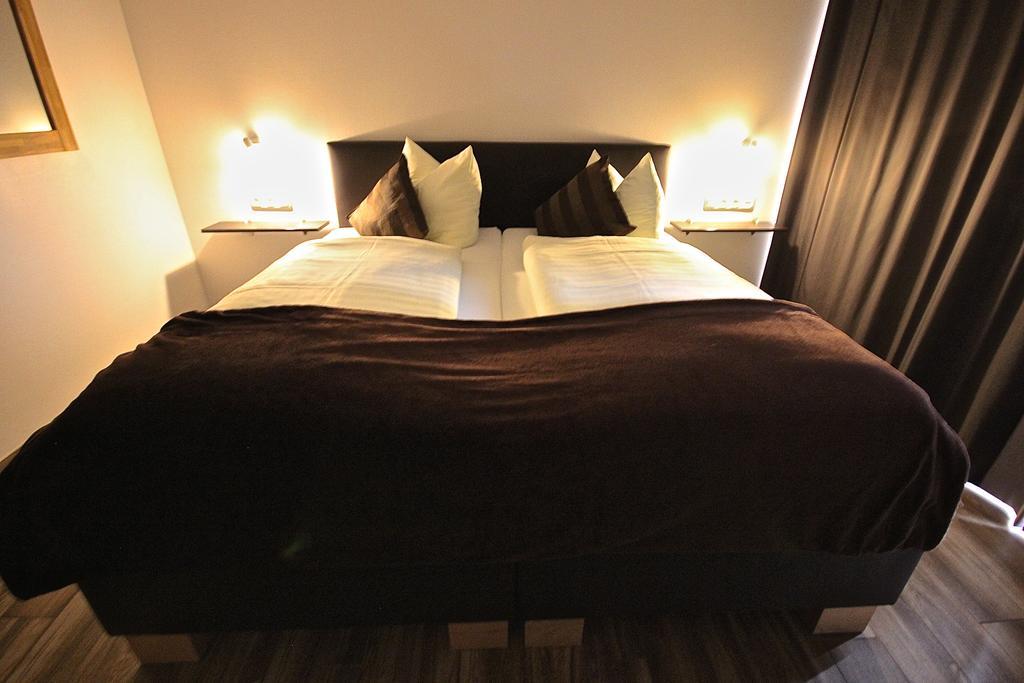 Kaiser'S Weinland Hotel ฮัมเมลบวร์ก ภายนอก รูปภาพ